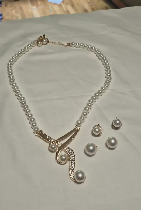 Pearls jewelry set